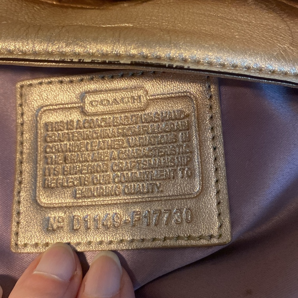 Coach - Picture 5 of 7